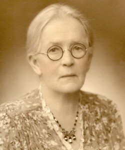 Catherine A Betts (nee Anderson) c1940