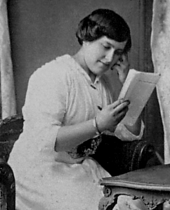 Doris Maskey (Landers) (from Yvette Hadfield)