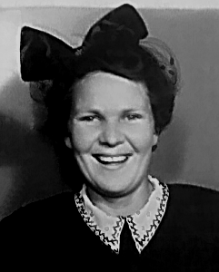 Jean Hadfield - 27 Oct 1951 (from Yvette Hadfield)