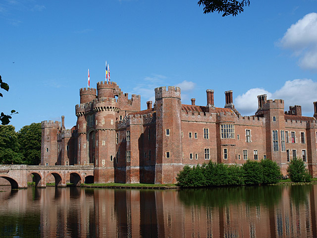 Herstmonceux Castle, East Sussex (from www.en.wikipedia.org)