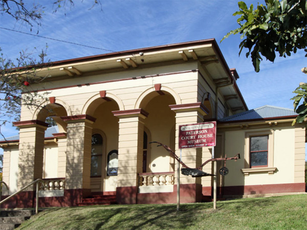 Paterson Court House Museum (From: Bruce Elder: AussieTowns)
